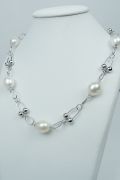 Stříbrný náhrdelník s perlami 512090