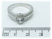 Stříbrný prsten se zirkony 943/2 velikost 58