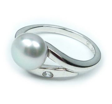 Stříbrný prsten 29-2140 Velikost 55 s perlou