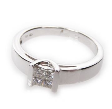 Prsten z 18ti karátového zlata s diamanty