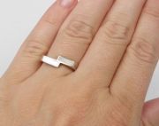 Stříbrný prsten s perletí velikost 56