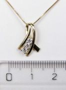 Zlatý náhrdelník se zirkony 44 cm