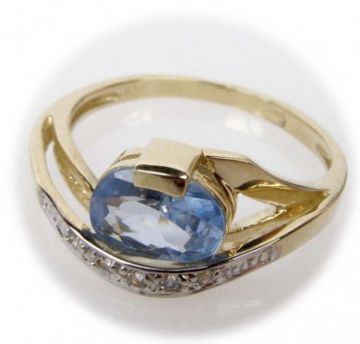 Zlatý prsten se zirkony velikost 54
