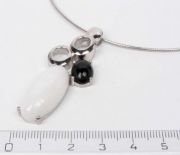 Stříbrný náhrdelník s onyxem a aragonitem 42 cm