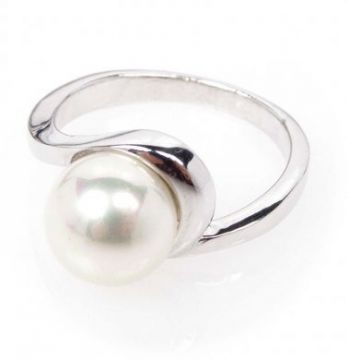 Stříbrný prsten s perlou velikost 54
