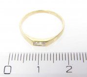 Zlatý prsten se zirkonem velikost 48