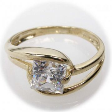 Zlatý prsten se zirkonem velikost 54