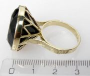 Galerijní zlatý prsten s vltavínem velikost 58