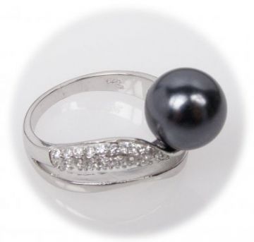 Stříbrný prsten s perlou a zirkony velikost 55