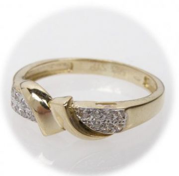 Zlatý prsten se zirkony velikost 52