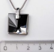 Stříbrný náhrdelník s českým křišťálem
