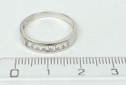 Prsten z bílého zlata se zirkony velikost 53