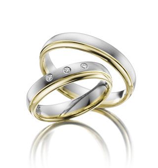 Zlaté snubní prsteny Adoré luxe A52