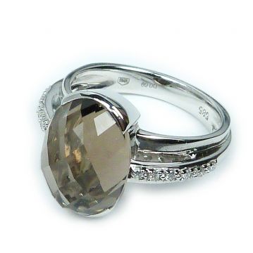Zlatý prsten s brilianty a topazem 480572