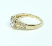 Zlatý prsten 521-0509 velikost 55