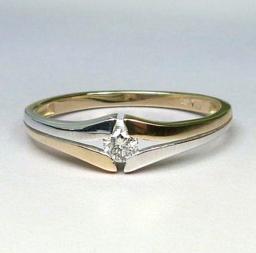 Zlatý prsten s diamantem velikost 55