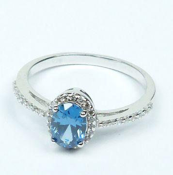 Stříbrný prsten s topazem a zirkony velikost 57