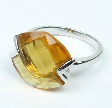 Stříbrný prsten s citrínem velikost 57