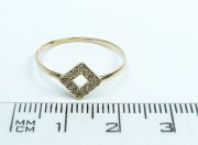 Zlatý prsten velikost 56